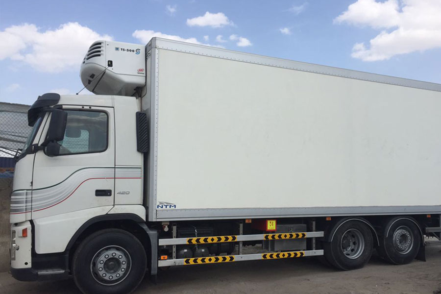 Chiller Truck Vehicles for Rent Dubai